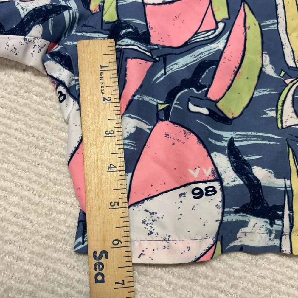 Vineyard Vines Mesh Lined Swim Shorts Trunks Mens Large All‎ Over Sailboat Print